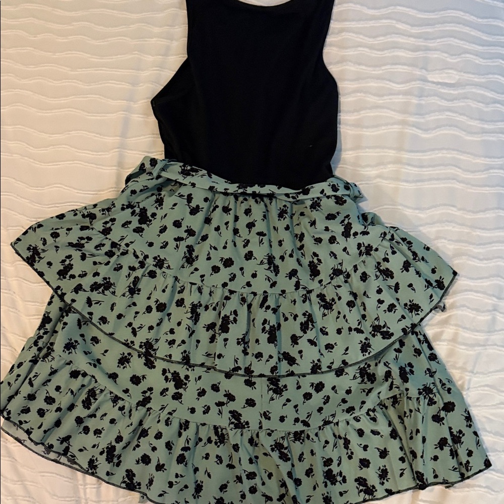 SHEIN Asymmetrical Black and Green Dress - Picture 3 of 4